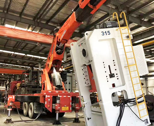 册亨提升工作效率，选择优质折臂吊租赁服务