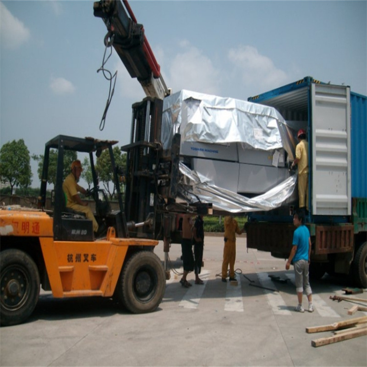 册亨附近的随车吊出租服务：选择指南与注意事项